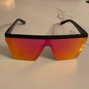 QUAY AUSTRALIA Hindsight Sunglasses